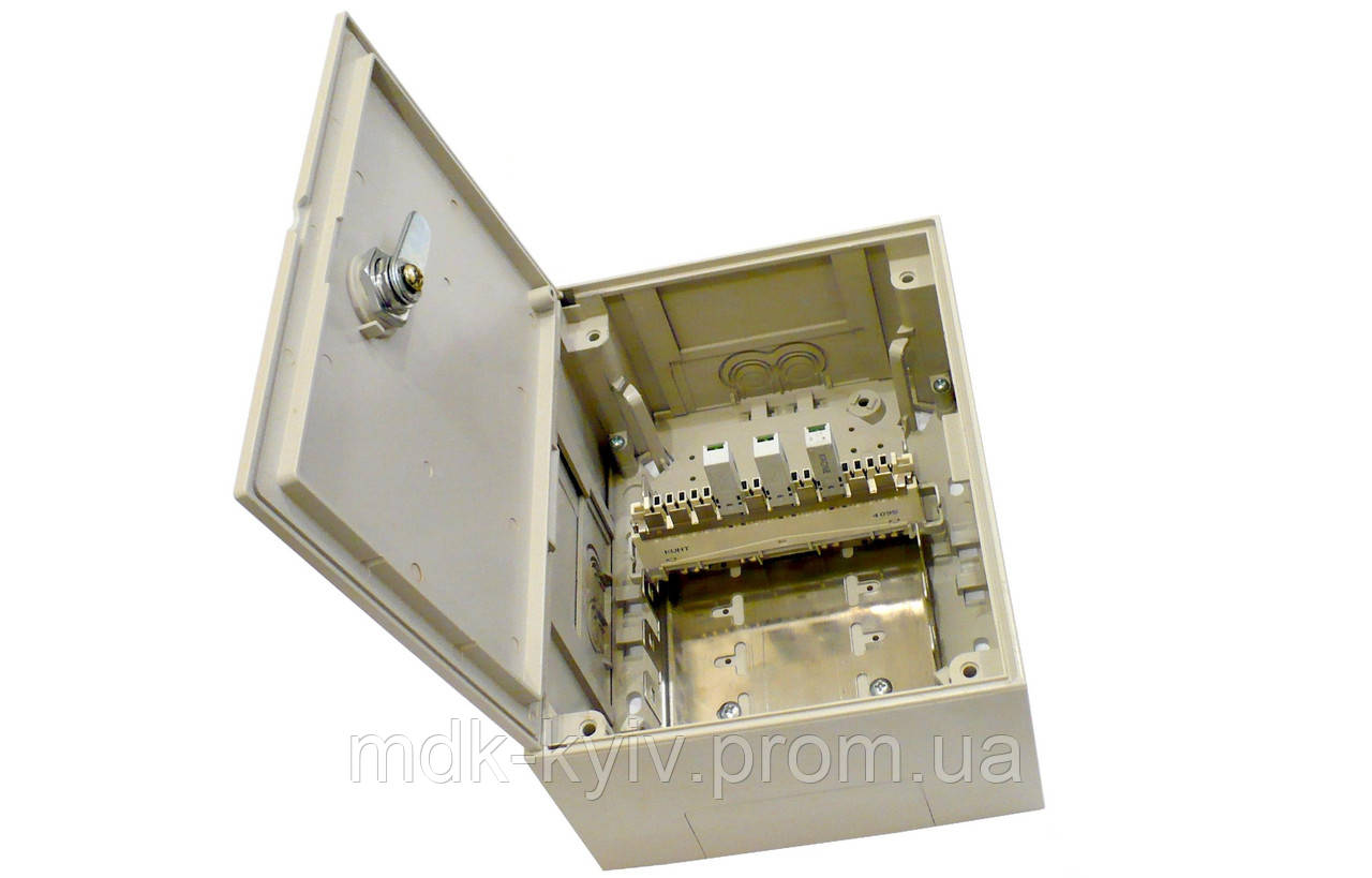 Пластмассовая распределительная коробка на 50 пар, с замком (аналог KRONECTION-Box II, 6406 1 015-21), IP30
Пластмассовая распределительная коробка на 50 пар, с замком (аналог KRONECTION-Box II, 6406 1 015-21), IP30