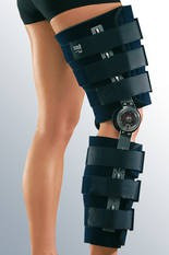 Реабилитационный коленный ортез с регулятором Medi ROM