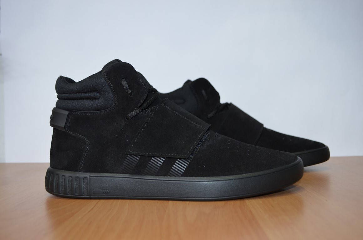 Кожаные кроссовки Adidas Tubular Invayder.Мужские кроссовки.Натуральная кожа., Черный
Кожаные кроссовки Adidas Tubular Invayder.Мужские кроссовки.Натуральная кожа., Черный