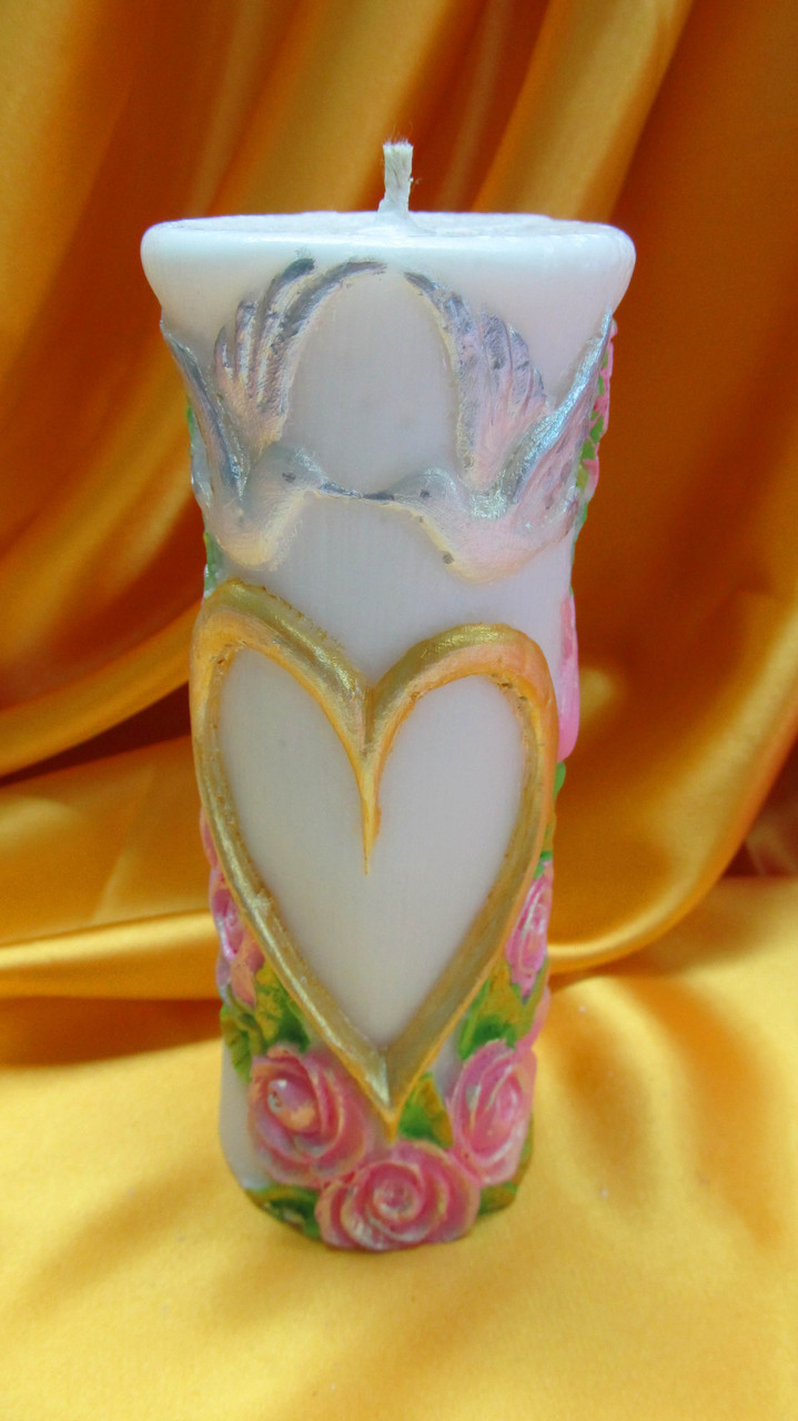 Свадебная свеча семейный очаг.Цилиндр с сердцем и голубями цветной