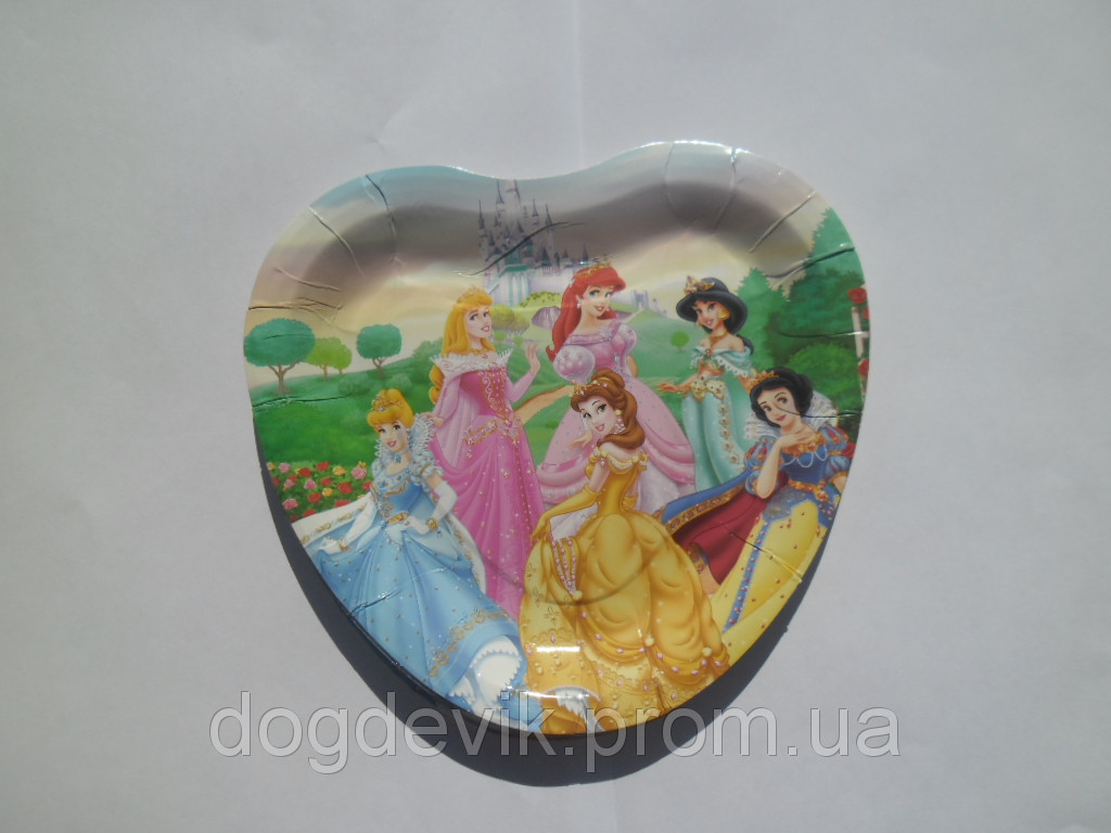 Тарелки  бумажные в форме сердца "Шесть принцесс". 18см.10 шт. Посуда одноразовая детская