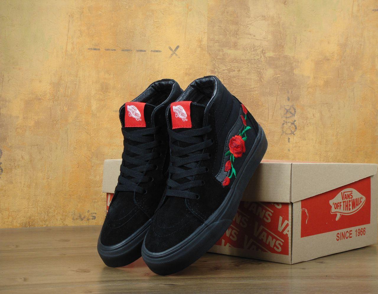 Кеды Vans Old Skool SK-8 HI Roses "Black" - "Черные" 37 (USA-5) = 23.5 см (Копия ААА+), Черный
Кеды Vans Old Skool SK-8 HI Roses "Black" - "Черные" 37 (USA-5) = 23.5 см (Копия ААА+), Черный