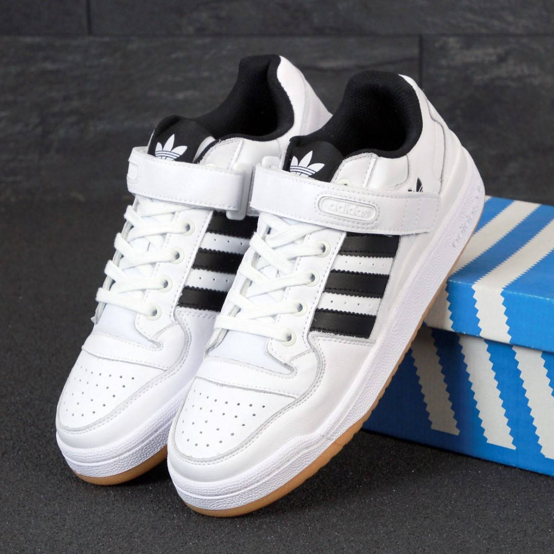 Кроссовки мужские Adidas Forum чоловічі кросовки адидас форум стильные белые кроси на липучке, Белый
Кроссовки мужские Adidas Forum чоловічі кросовки адидас форум стильные белые кроси на липучке, Белый