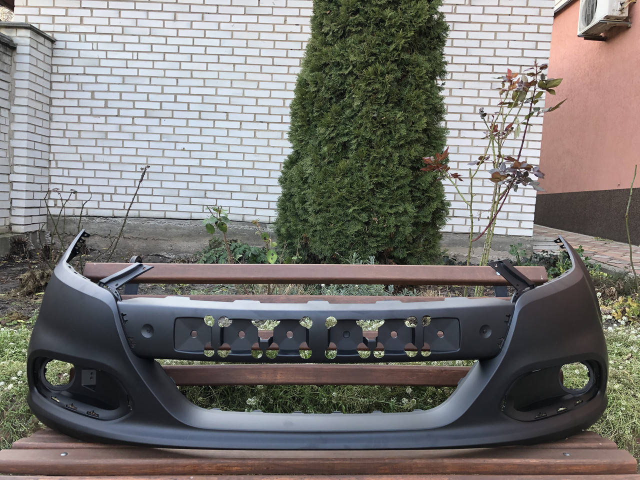 Бампер передний Dodge Dart (Додж Дарт) 2012-2016 (TEMPEST) без отв. под крюк, Черный
Бампер передний Dodge Dart (Додж Дарт) 2012-2016 (TEMPEST) без отв. под крюк, Черный