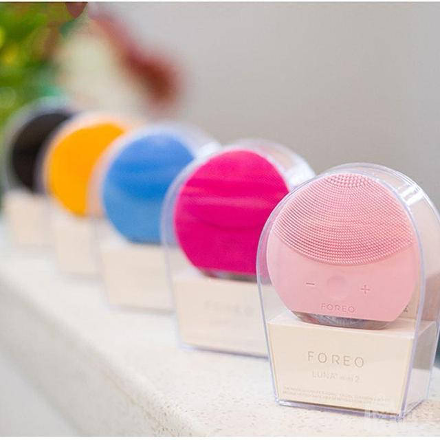 Щеточка для умывания лица FOREO Luna Mini 2, Силиконовая щетка для очищения кожи, Щеточка для ухода за лицом!
Щеточка для умывания лица FOREO Luna Mini 2, Силиконовая щетка для очищения кожи, Щеточка для ухода за лицом!