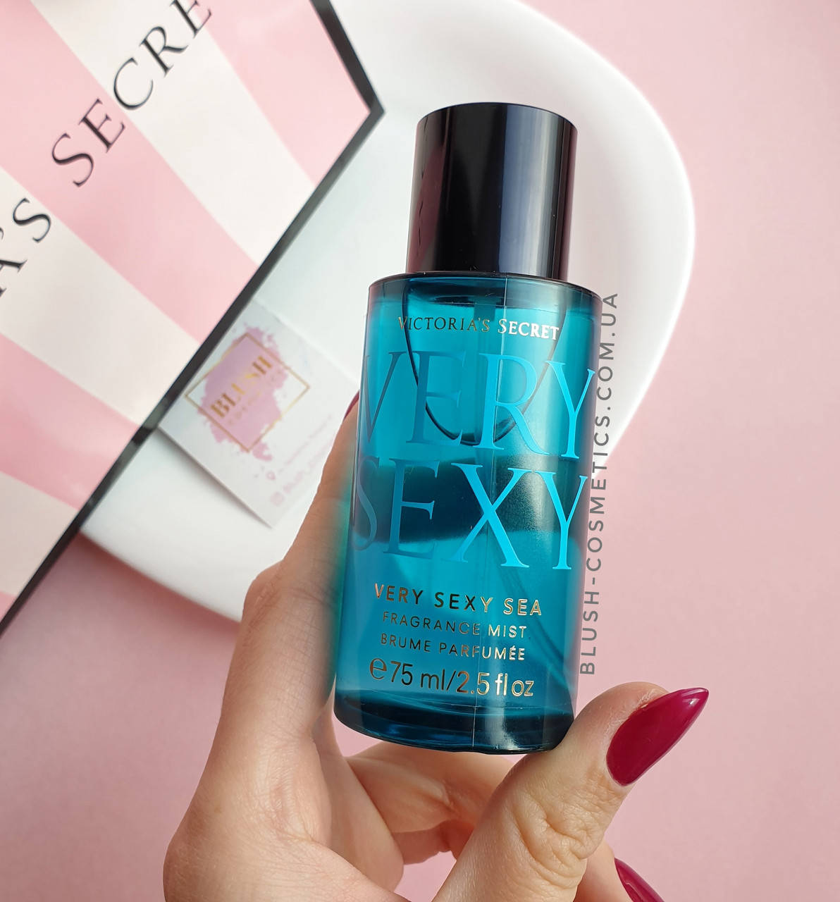 Парфюмированный спрей мист для тела Victoria's Secret Very Sexy Sea Fragrance Mist 75 ml
Парфюмированный спрей мист для тела Victoria's Secret Very Sexy Sea Fragrance Mist 75 ml