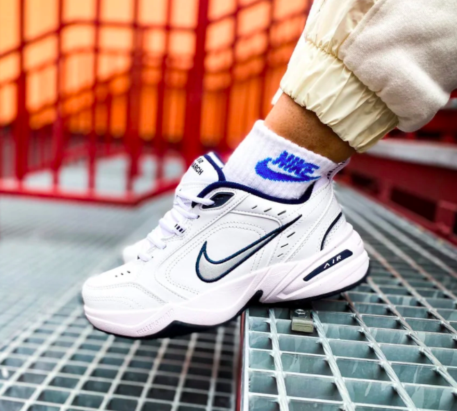 Кроссовки мужские Nike Air Monarch IV Silver/White Найк Аир Монарх, натуральная кожа, код KS-9900, Белый
Кроссовки мужские Nike Air Monarch IV Silver/White Найк Аир Монарх, натуральная кожа, код KS-9900, Белый