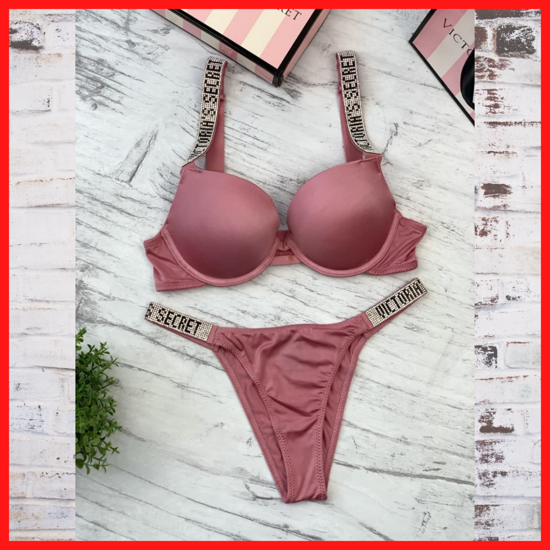 Нижнее белье Victoria's Secret Подарочный комплект нижнего белья Виктория сикрет со стразами Темно Розовый 80С
Нижнее белье Victoria's Secret Подарочный комплект нижнего белья Виктория сикрет со стразами Темно Розовый 80С