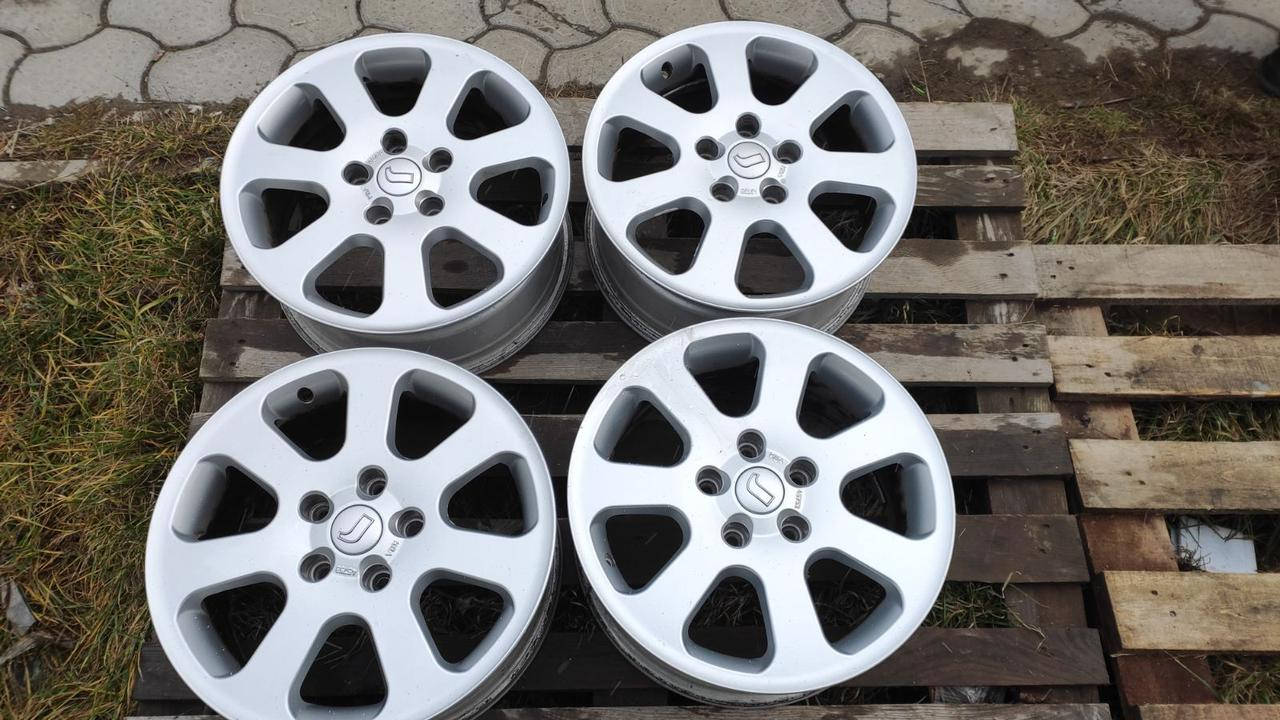 Диски 5.114.3 R16 7J ET40 DIA67.1 RENAULT MEGANE3/LAGUNA3/SCENIC3/DUSTER; MITSUBISHI; NISSAN; HYUNDAI; KIA
Диски 5.114.3 R16 7J ET40 DIA67.1 RENAULT MEGANE3/LAGUNA3/SCENIC3/DUSTER; MITSUBISHI; NISSAN; HYUNDAI; KIA