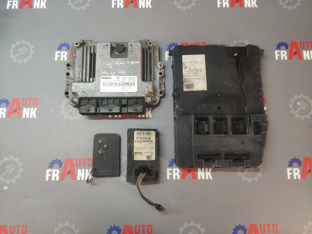 Комплект ЭБУ Bosch 0281011723, 8200311539, 8200376187 для Renault Espase IV/ Laguna 1.9 dCi
Комплект ЭБУ Bosch 0281011723, 8200311539, 8200376187 для Renault Espase IV/ Laguna 1.9 dCi