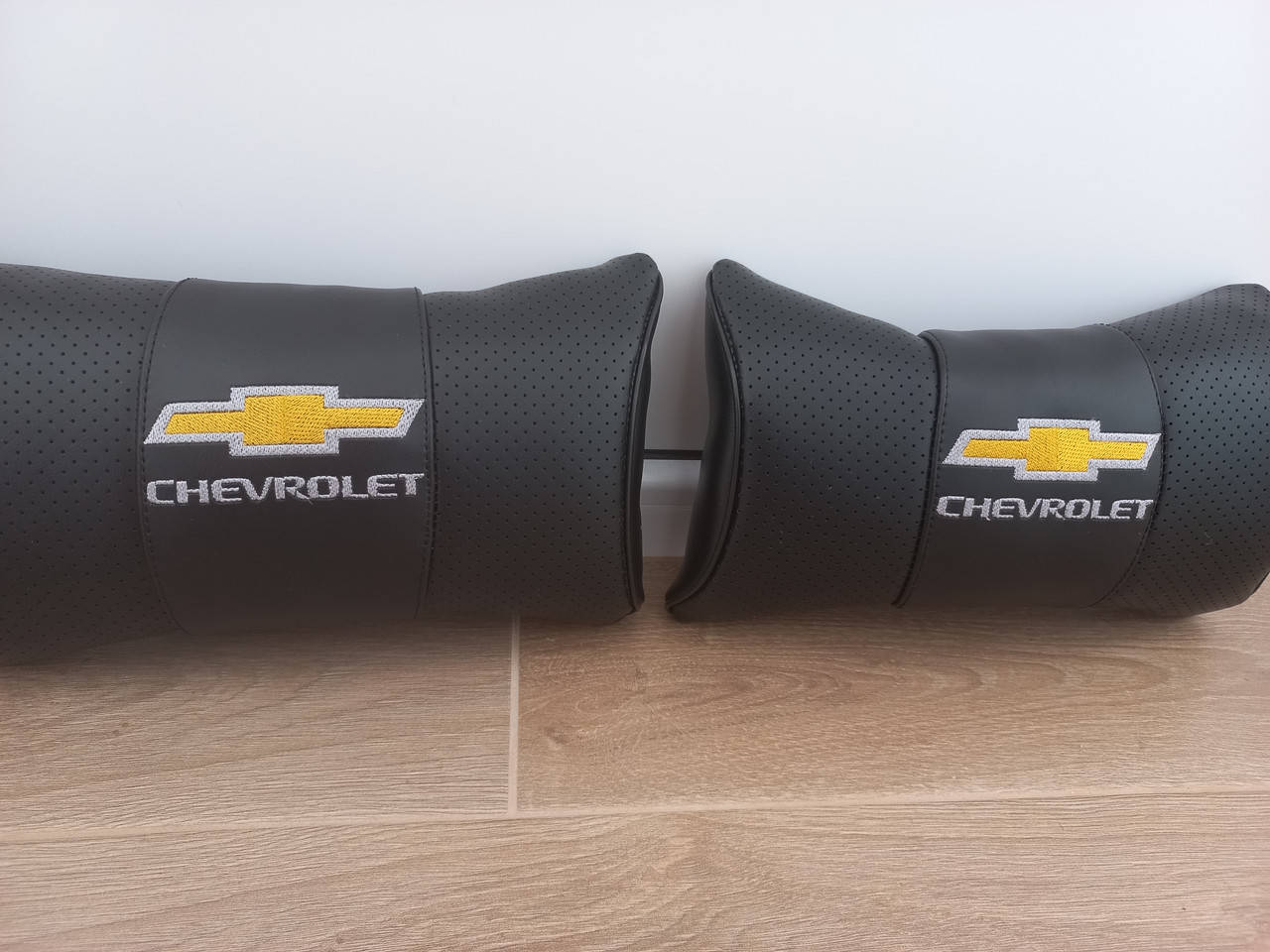 

Подушка-подголовник Chevrolet (любой логотип), Черный