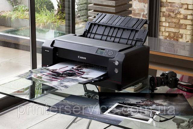 Широкоформатний принтер Canon PRO-1000 в інтер'єрі