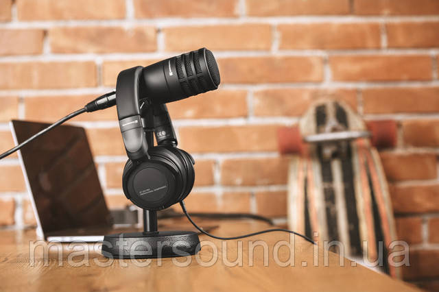 Навушники Beyerdynamic DT 240 PRO огляд, опис, покупка | MUSICCASE 