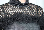 Ажурна жіноча кофта декорована пухом, чорна, фото 6