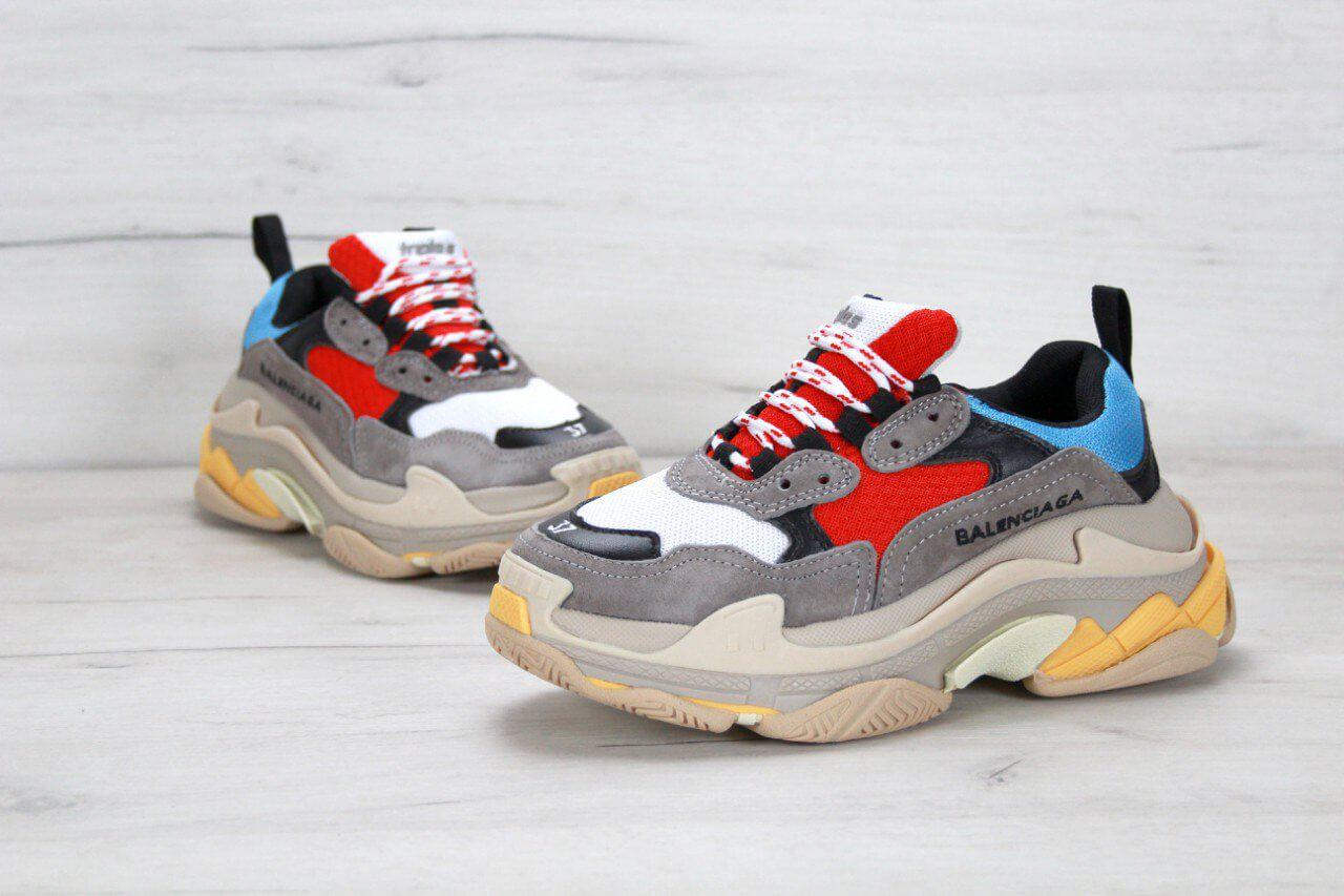 

Кроссовки Balenciaga Triple S Grey Red Blue 39, Разные цвета