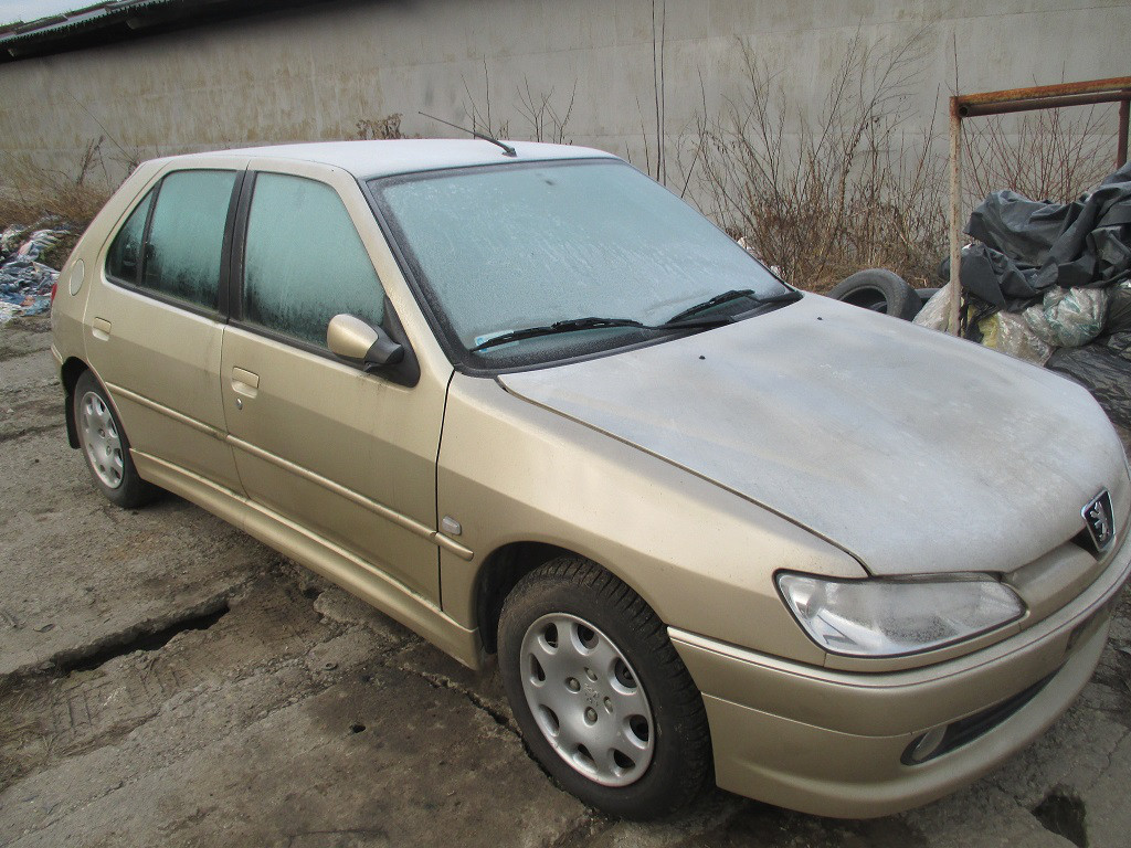 

Авто под разборку Peugeot 306 1.4В 2000