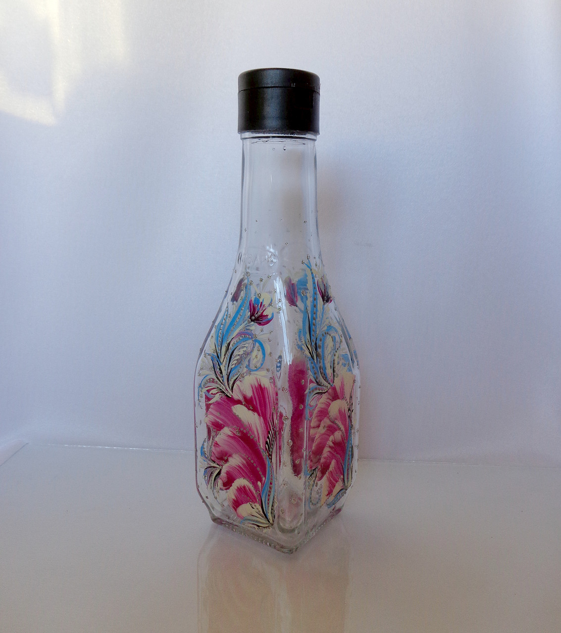 Декоративна пляшка з авторським розписом "Рожеве пір'їнка" -купити-в інтернет-магазині AnnaRose