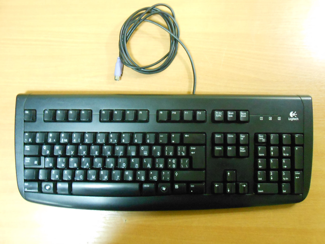 Клавиатура Logitech Deluxe 250 PS/2 черная потёртостиНет в наличии