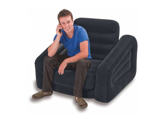 Надувное кресло-трансформер Intex 68565