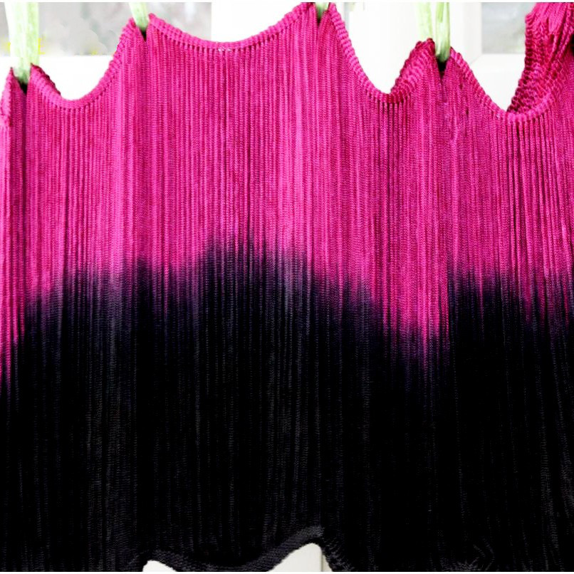 

Бахрома c градиентом. Цвет Black & Fuchsia 28см*1м