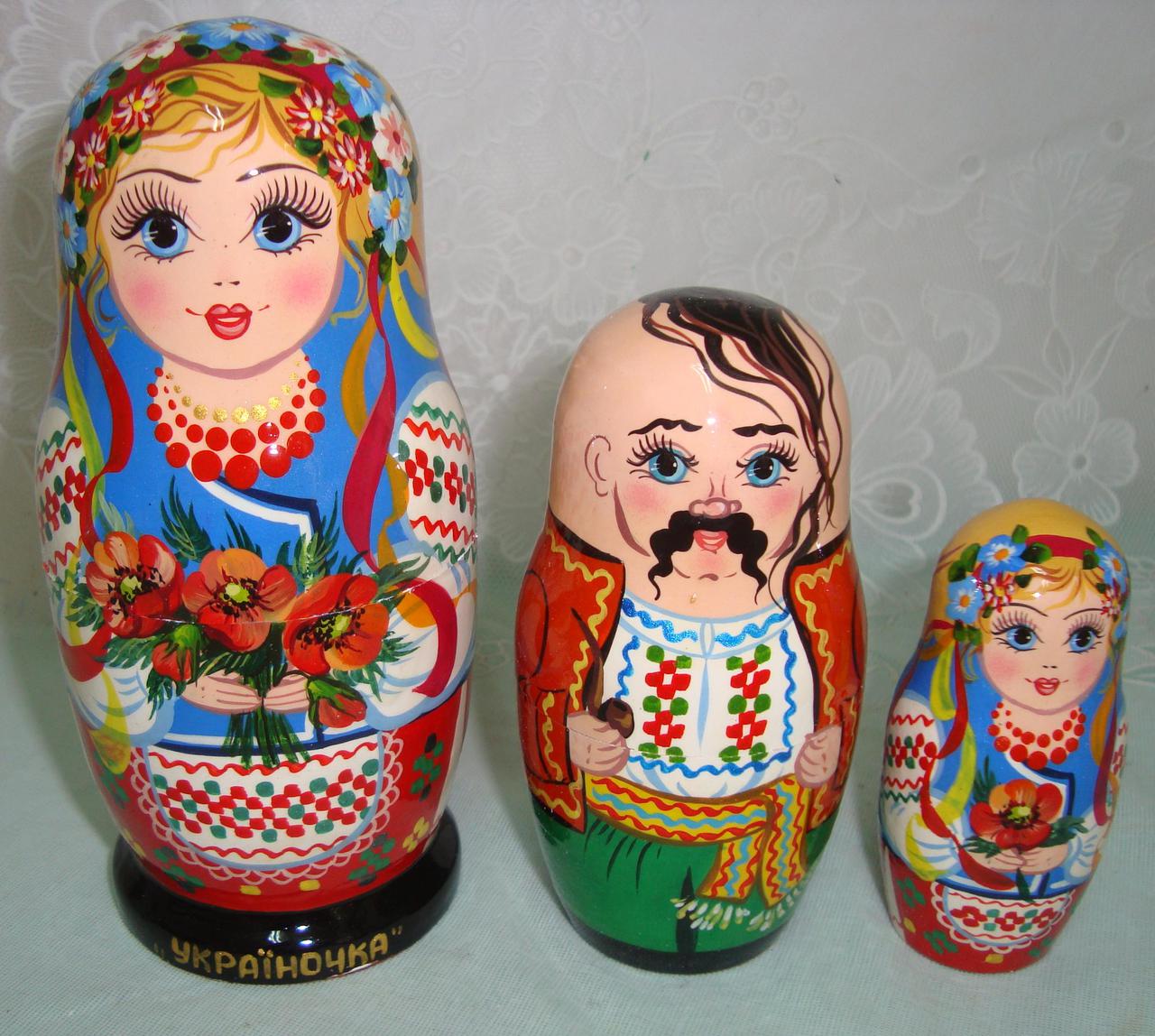 

Матрешка с росписью из 3-х штук средняя 302