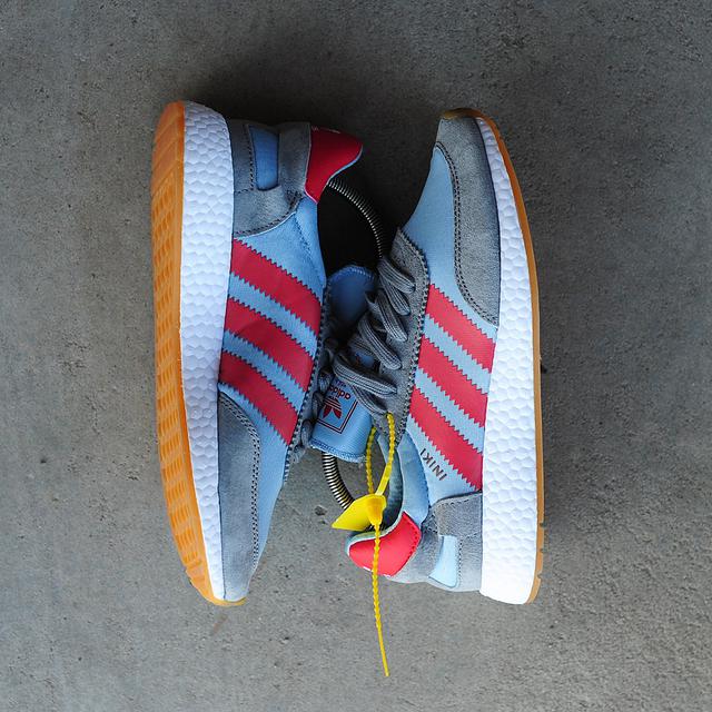 Iniki best sale blue red