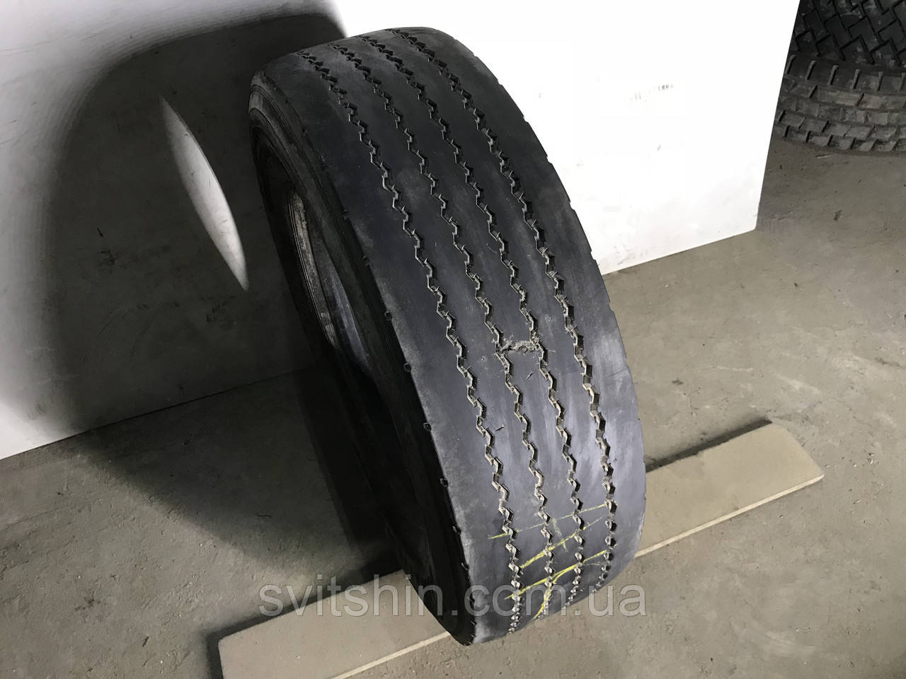 

Шина бу 235/75R17.5 Continental HTR 1шт 4мм