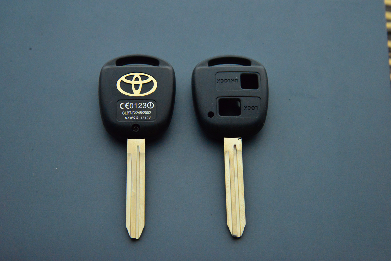 Корпус авто ключа Toyota Avensis, Yaris (Тойота Авенсис, Ярис) 3 кнопк