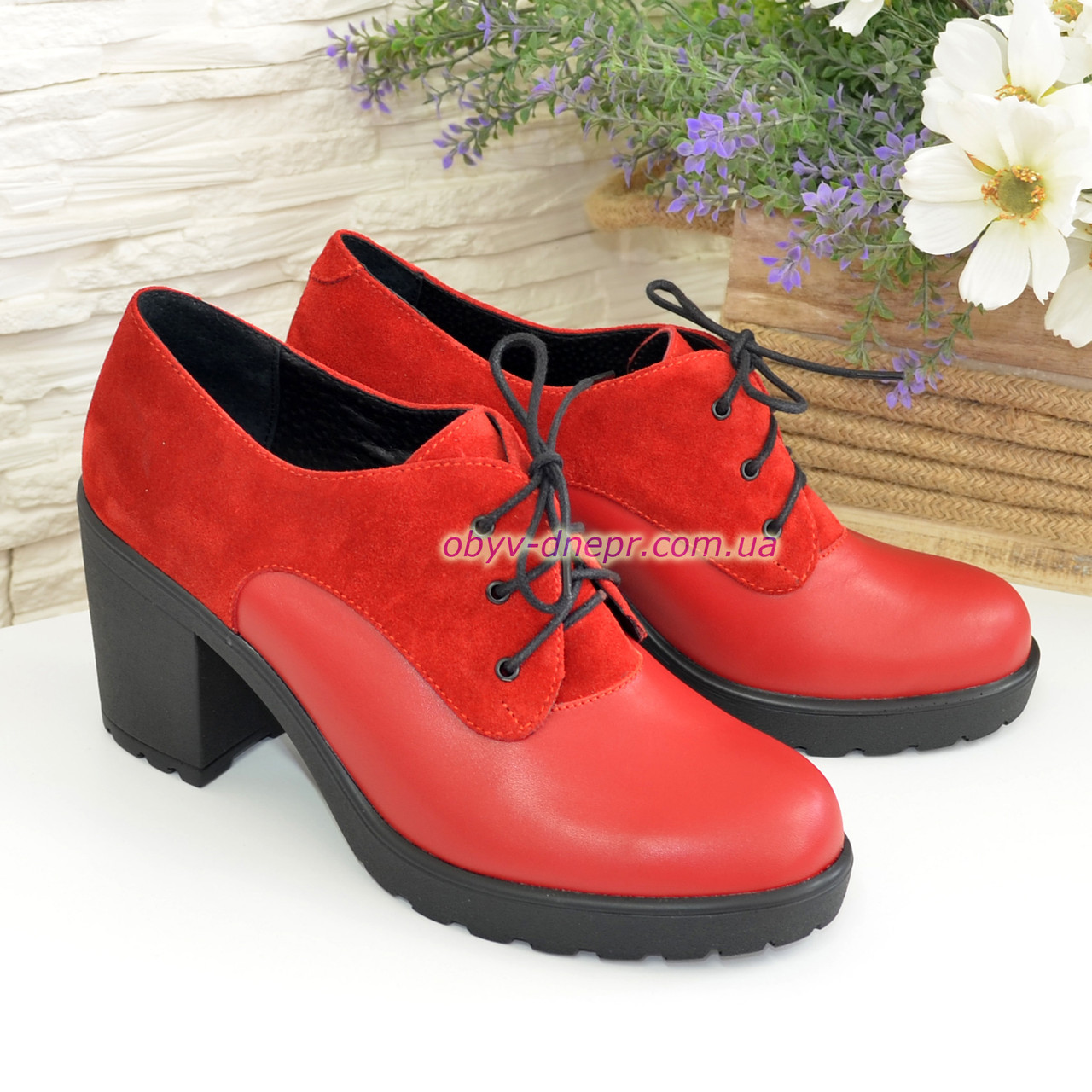 

Женские красные туфли на устойчивом каблуке, Красный