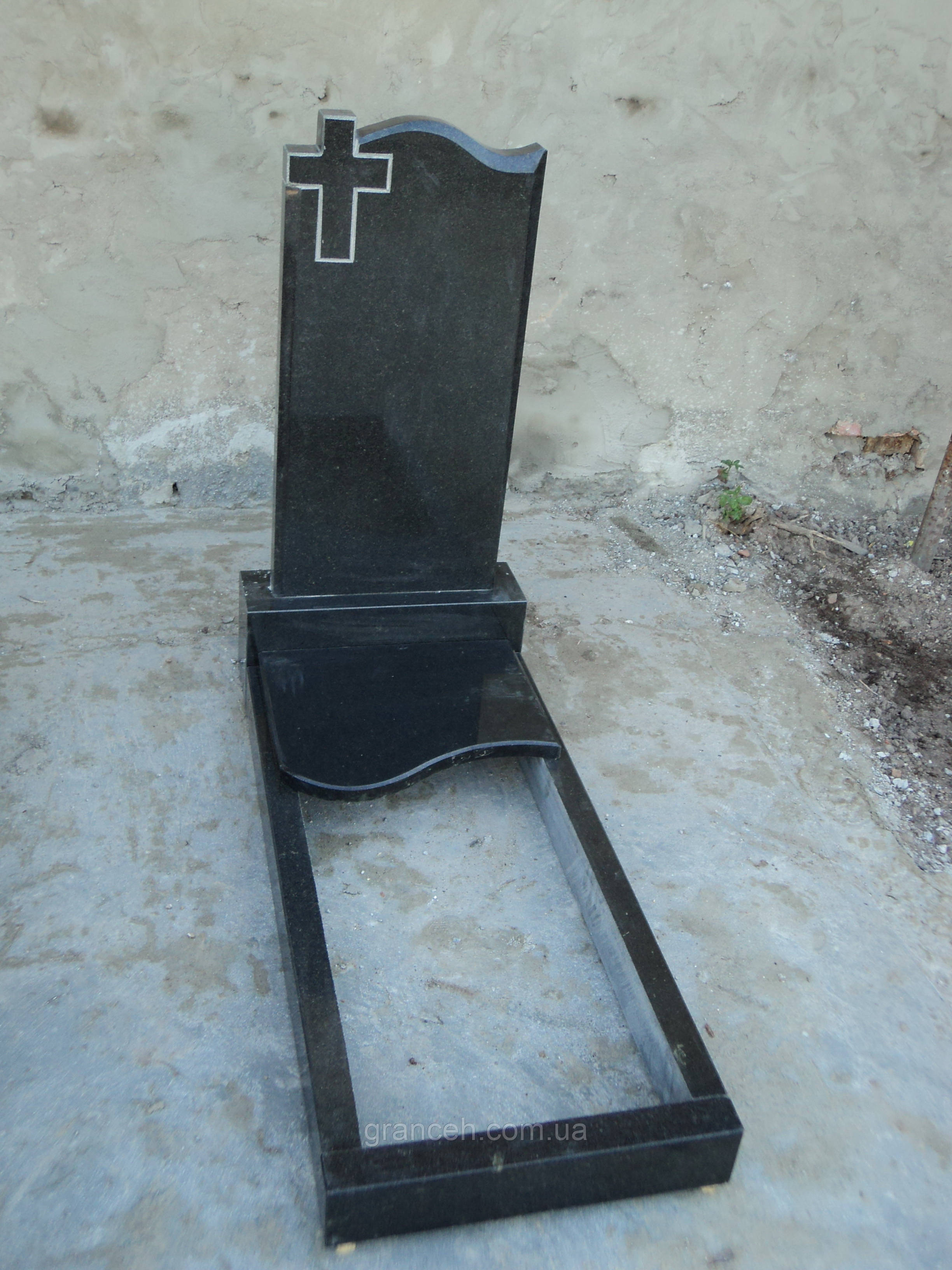 Гранитные памятники