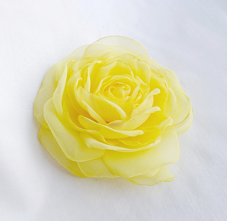 Брошка квітка з тканини ручної роботи "Жовта троянда" -купити-в інтернет-магазині AnnaRose
