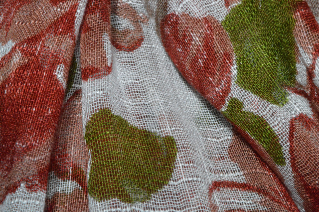 Льняний шарф з орнаментом троянди фото 2