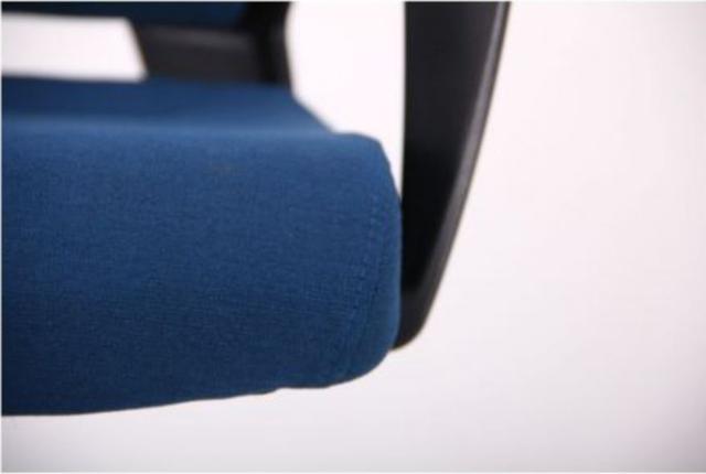Кресло Twist black синий (фото 11)