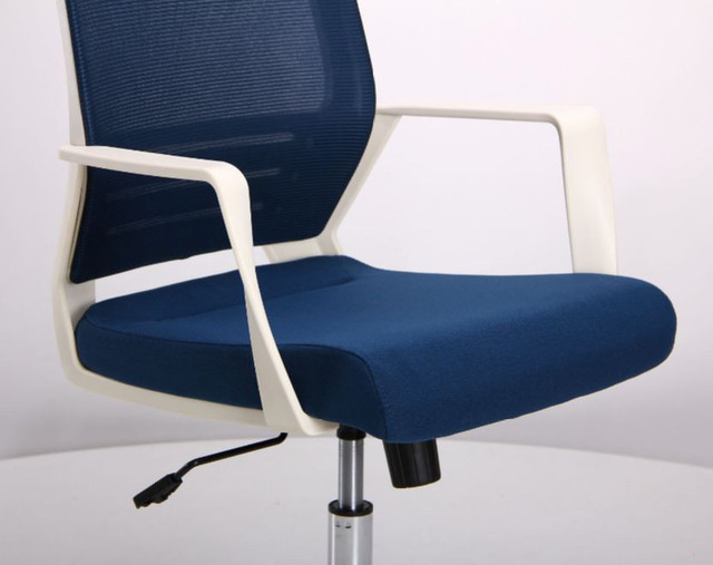 Кресло Twist white синий (фото 5)
