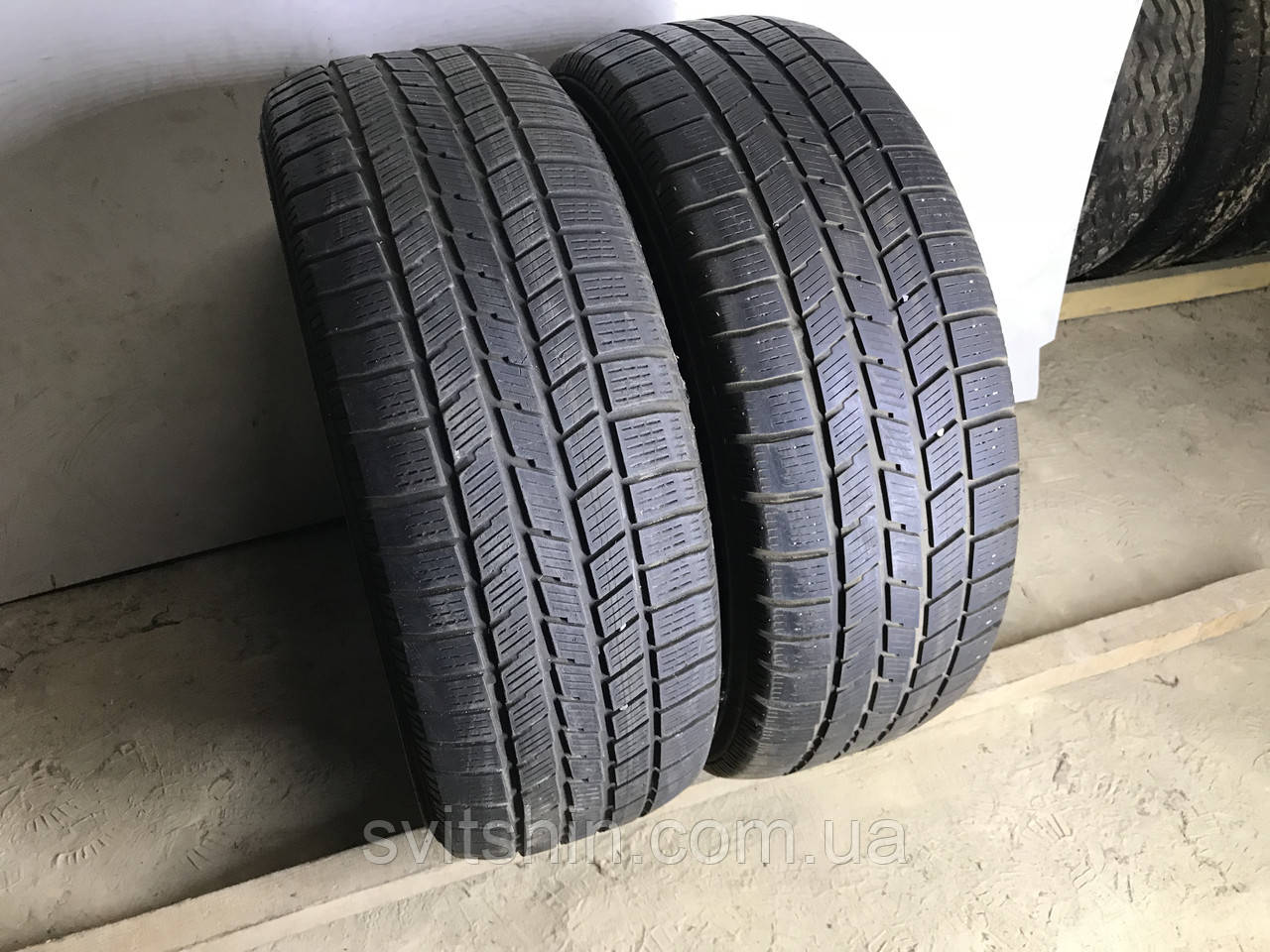 

Шины бу зима 235/65R17 Pirelli Scorpion IceSnow 2шт (4,5мм)