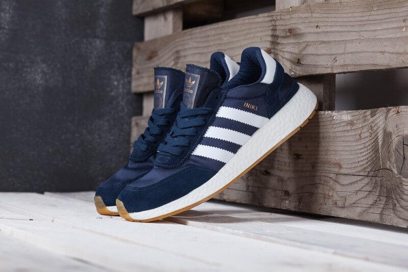 

Мужские кроссовки Adidas Iniki Runner Boost Navy Blue Gum (Кроссовки Адидас Иники Раннер синего цвета), Синий