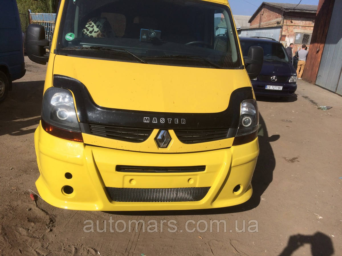 

Накладка на передний бампер Renault Master 2004+