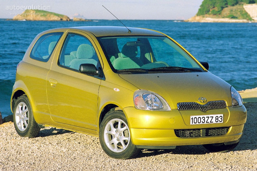 

Стекло передней двери Toyota Yaris '99-06 правое (XYG) 3 двери