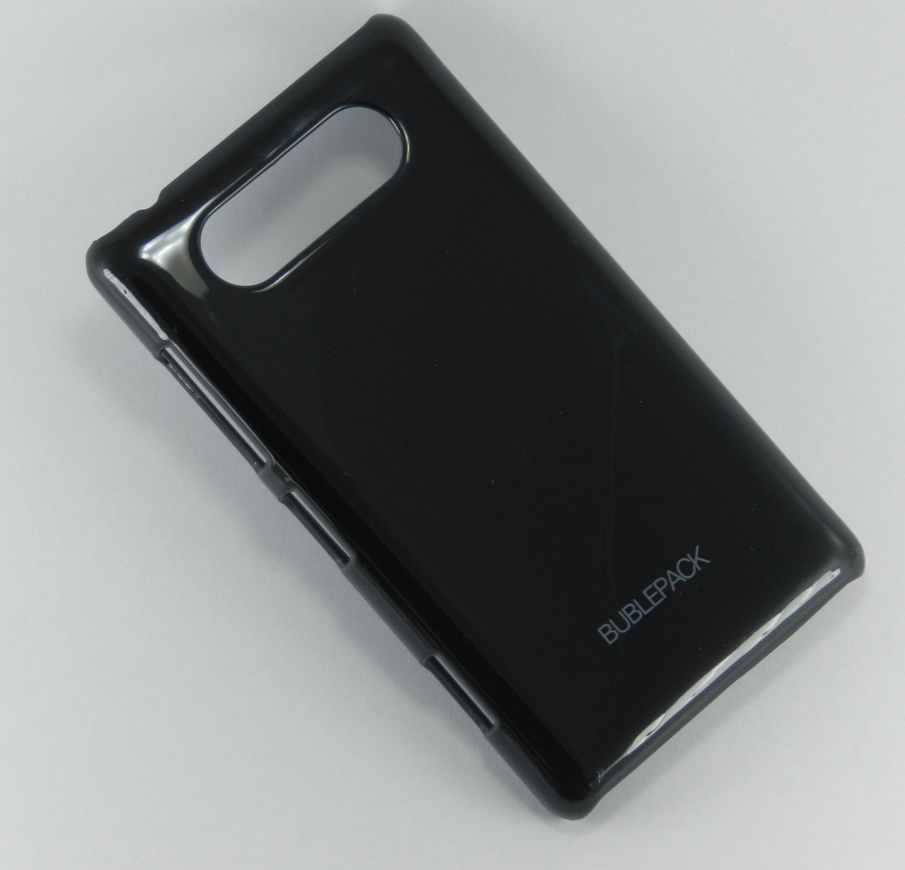 пластиковый чехол на Nokia Lumia 820 черный