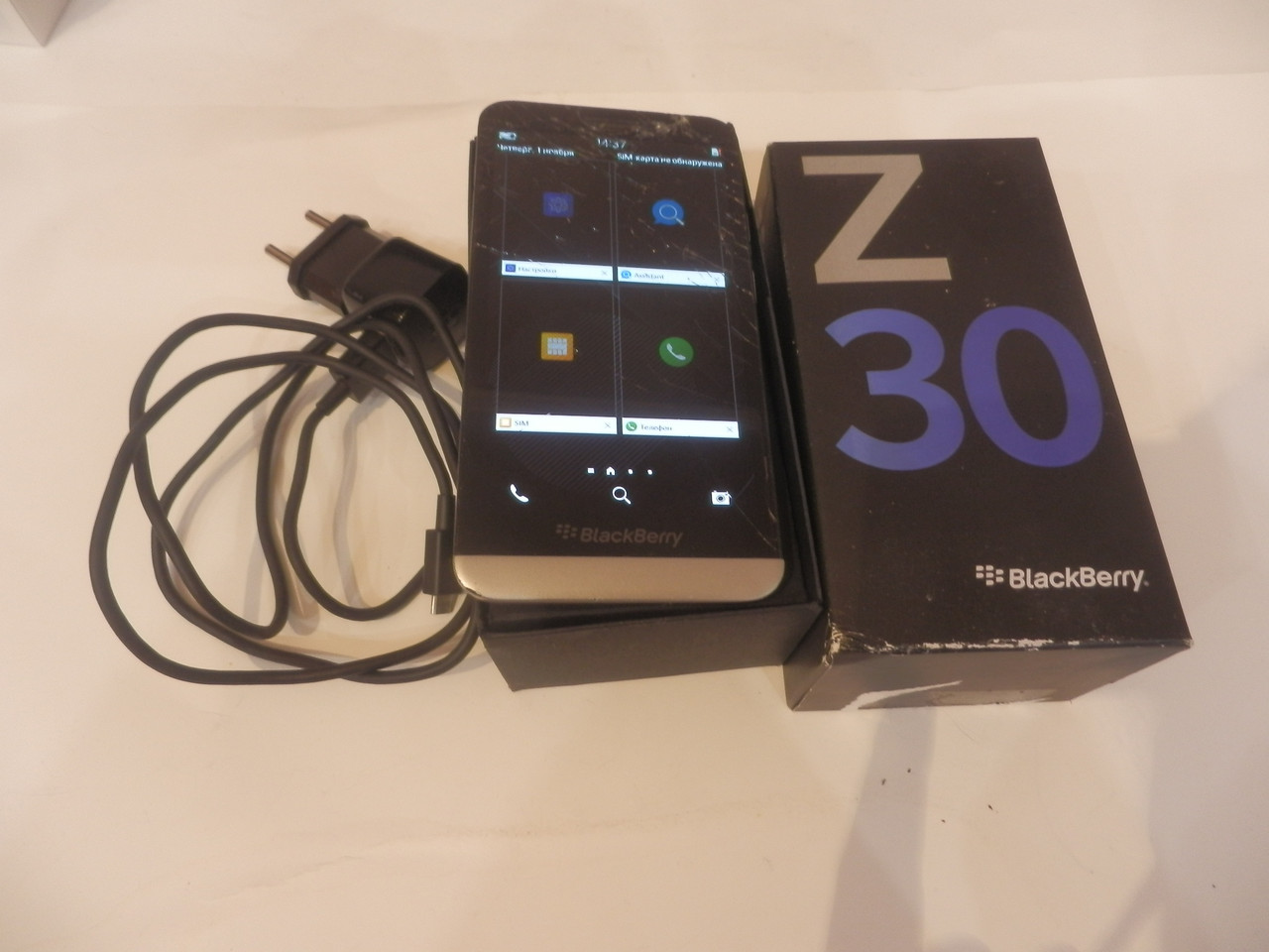 

Blackberry Z30 №5510 на запчасти