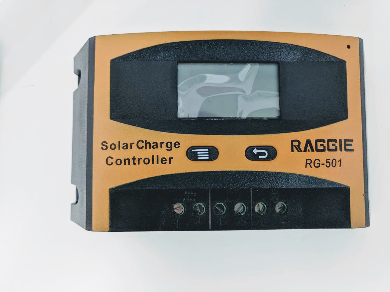 

Контроллер заряда для солнечных электростанций RG-501 30A
