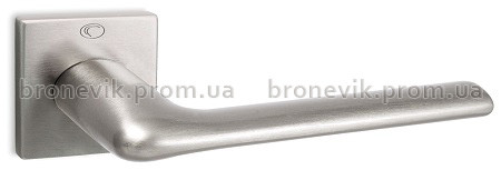 

Ручка на квадратной розетке 1485 Convex