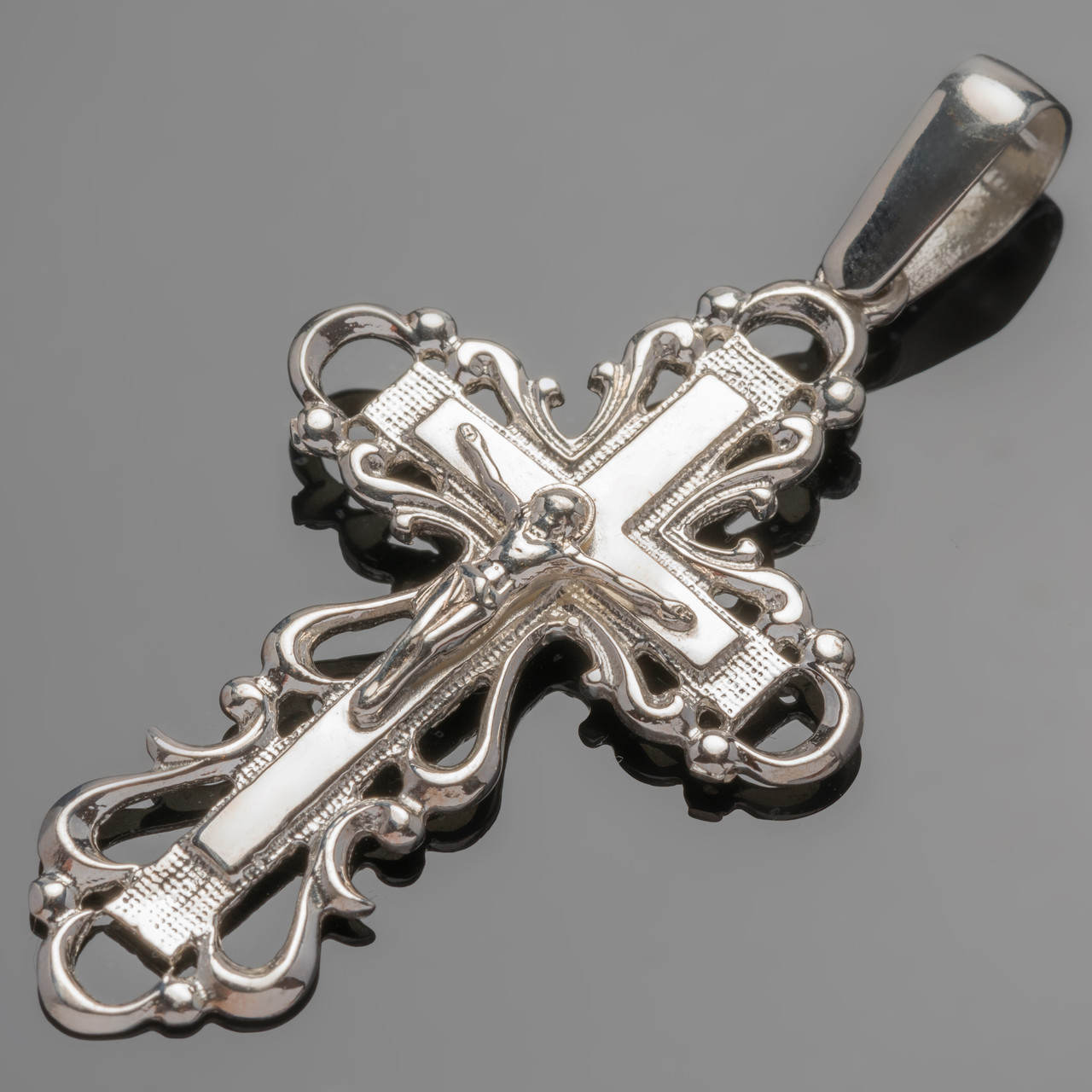 Серебро эве. Крестик из серебра 925 пробы. 925 Проба серебра крестик. Резиной крест. Крест серебро алмазный женский.