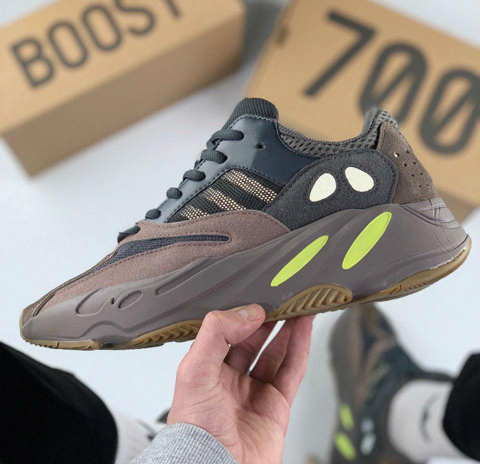 

Adidas Yeezy 700 Mauve | кроссовки мужские и женские; коричневые; рефлектив 42eur - 26.5cm, Коричневый