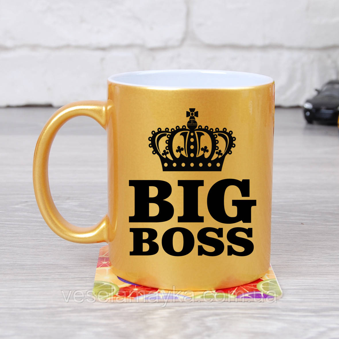 Читать малыш для биг босса. Big Boss надпись. Кружка большой босс. Чашка big Boss. Кружка с надписью босс.