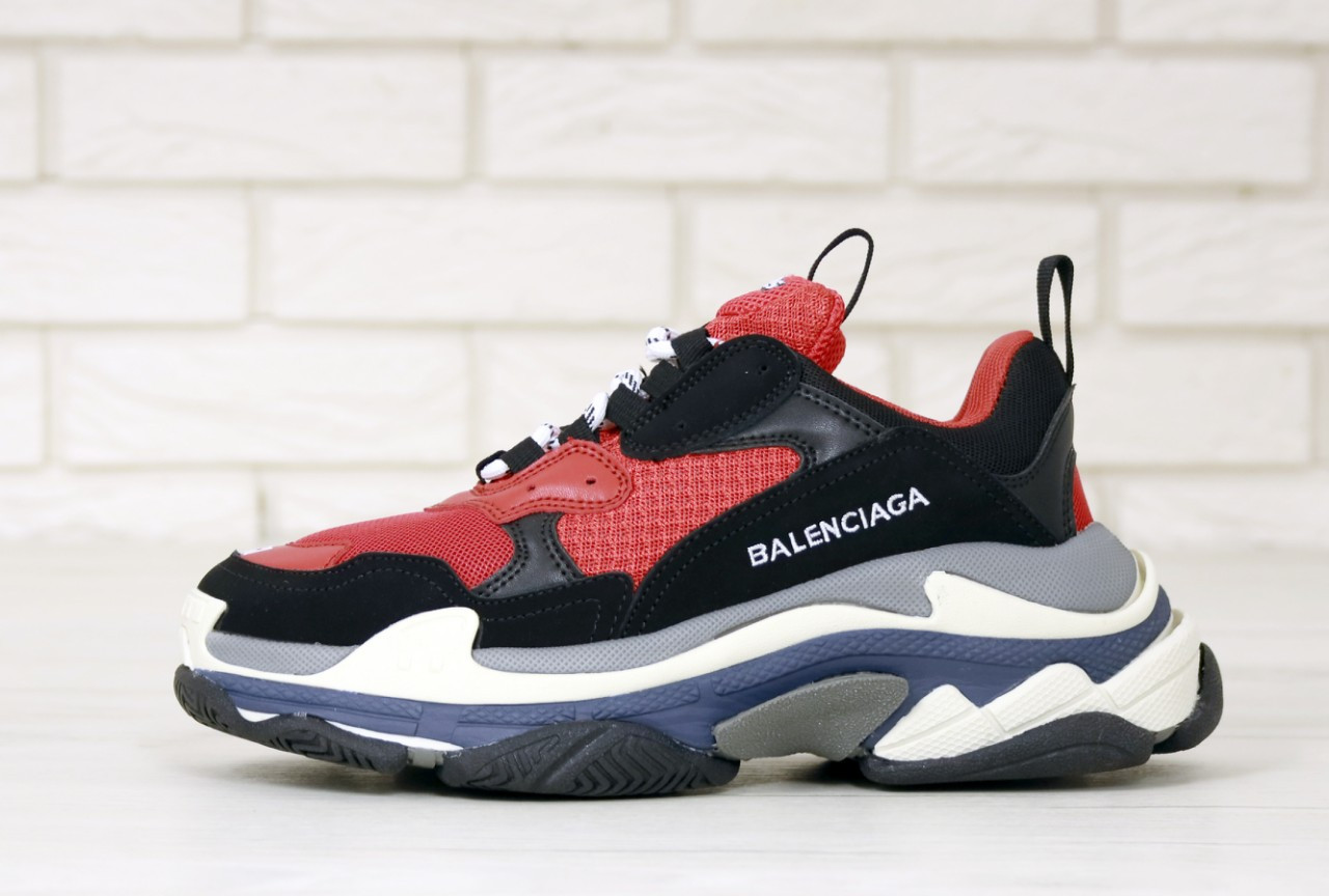 balenciaga triple s red