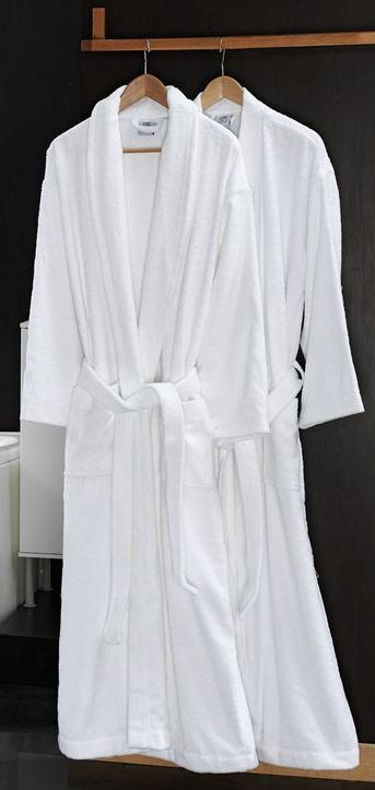 Турецкие махровые халаты купить. Халат Армани махровый белый. Халат махровый 1700р XL. Махровый халат белый Турция. Халат турецкий махровый белый.
