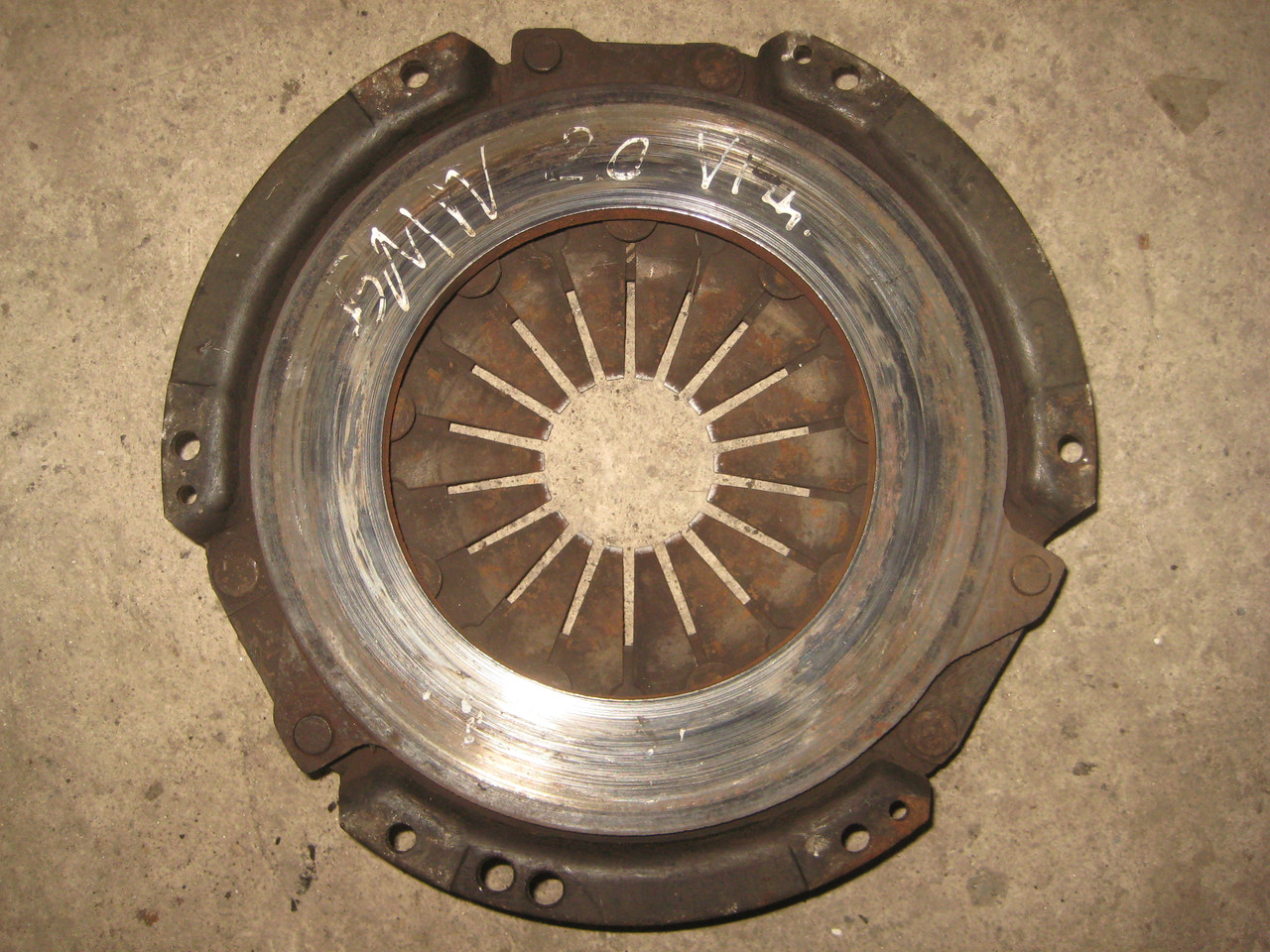 

Корзина сцепления диск нажимной БМВ BMW 3082151001