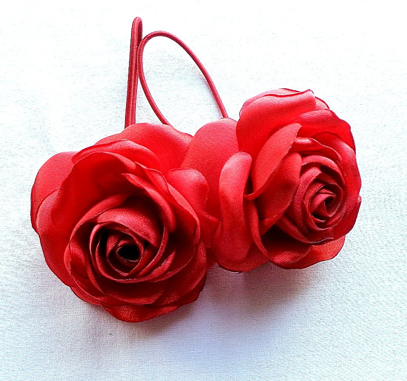 Гумка для волосся з квітами ручної роботи "Червона Троянда"-купити-в інтернет-магазині AnnaRose