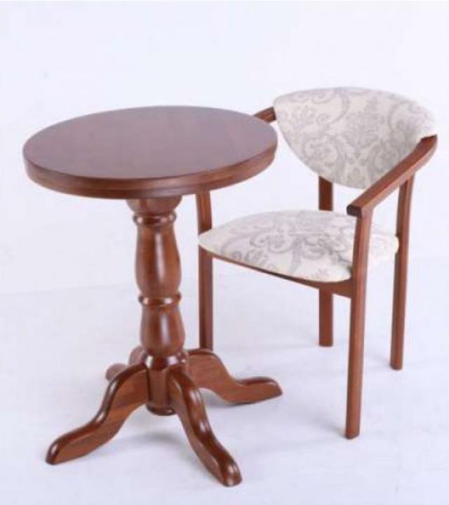Стул Арко коричневый с рисунком со столом